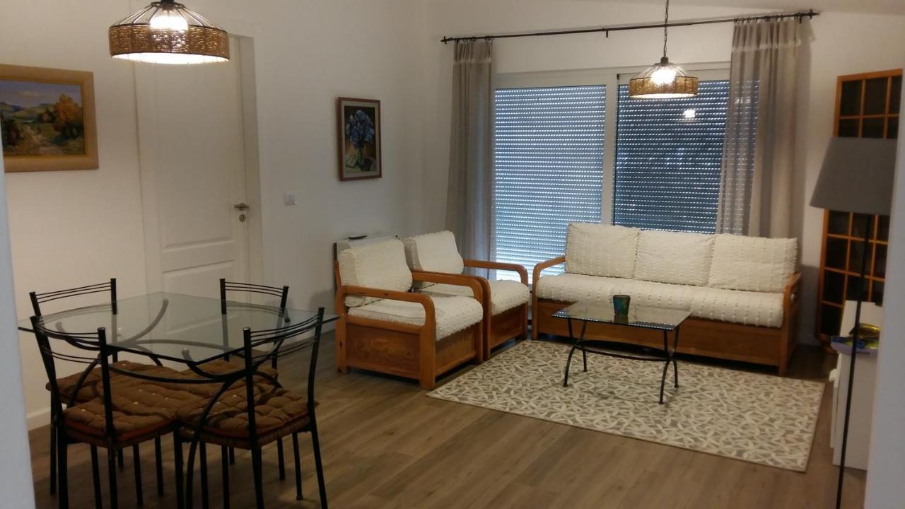 Villa Leyland Golem  Esterno foto