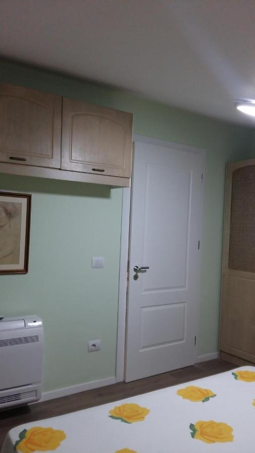 Villa Leyland Golem  Esterno foto